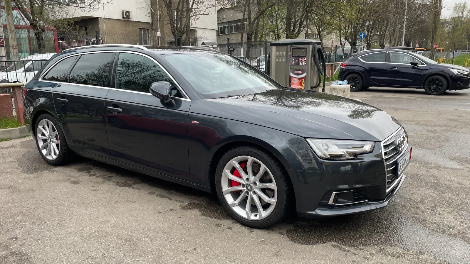 Audi A4, снимка 4 - Автомобили и джипове - 54218379