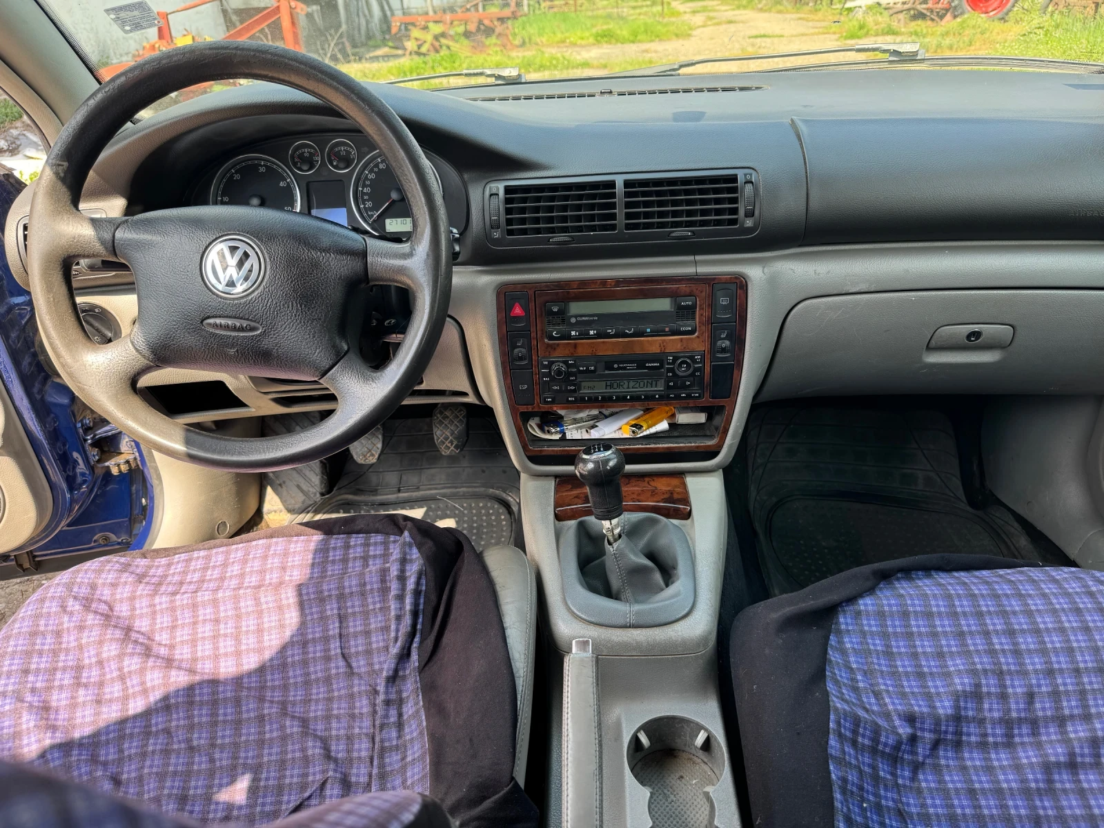 VW Passat, снимка 6 - Автомобили и джипове - 54236706