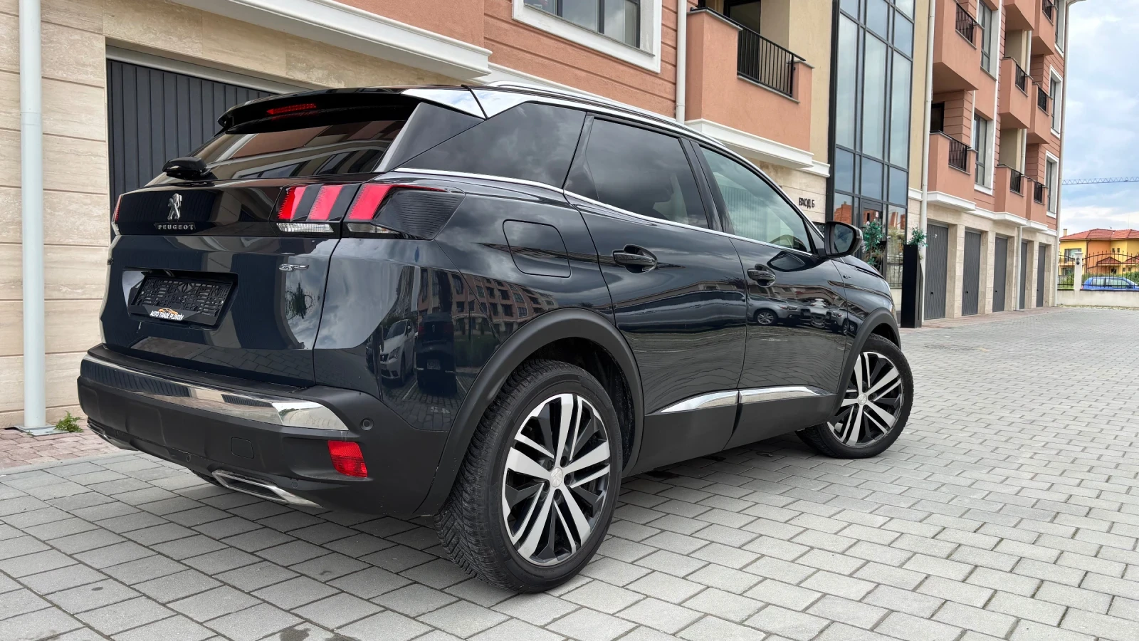 Peugeot 3008 2.0 Blue-HDi GT /сервизна история/ ГАРАНЦИЯ, снимка 4 - Автомобили и джипове - 54379700