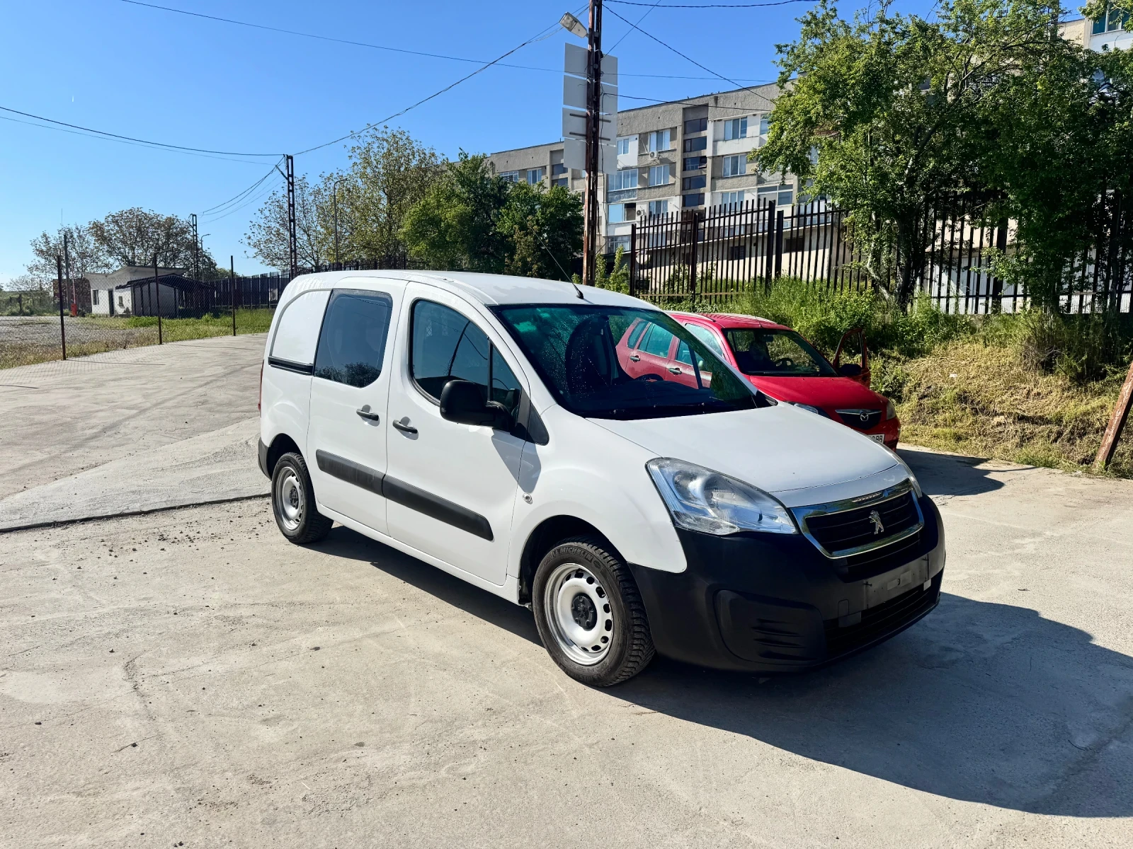 Peugeot Partner 1.6 HDI, снимка 2 - Автомобили и джипове - 54412654