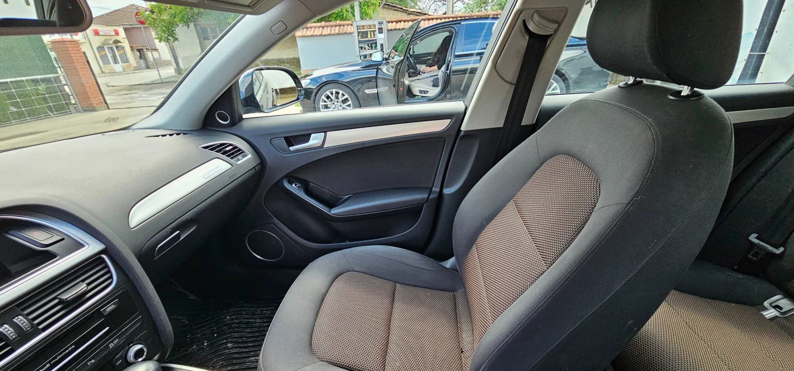 Audi A4 Allroad 2.0 TDI FACE 190 KC, снимка 8 - Автомобили и джипове - 54659216