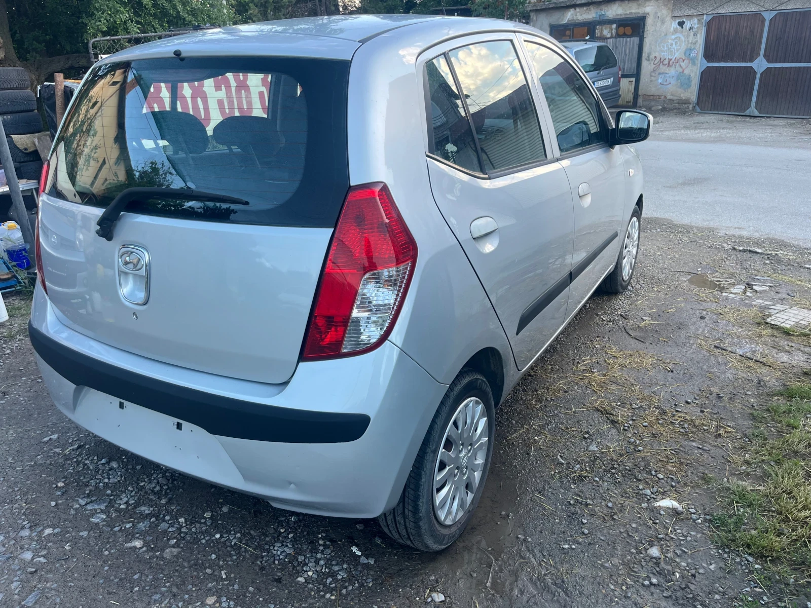 Hyundai I10 1.1 - Automatic , снимка 5 - Автомобили и джипове - 54701472