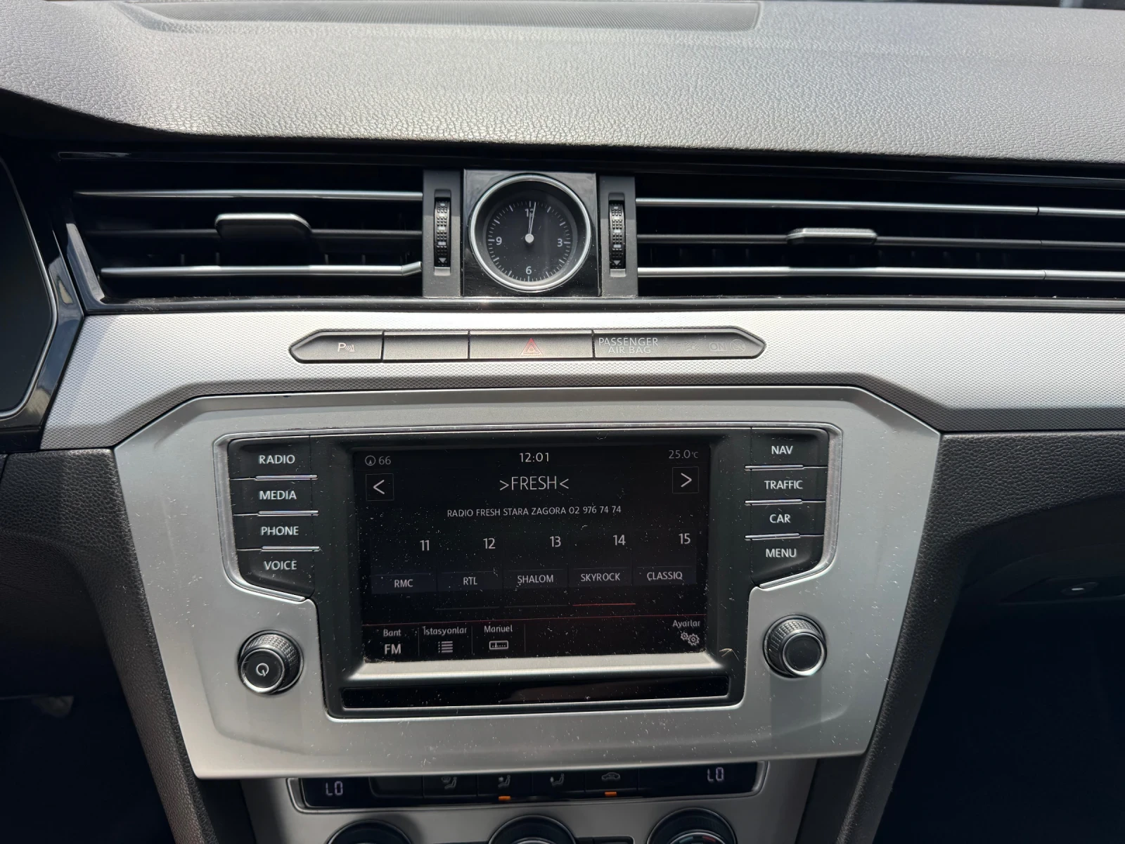 VW Passat 2.0TDI 150к.с, снимка 14 - Автомобили и джипове - 54970467