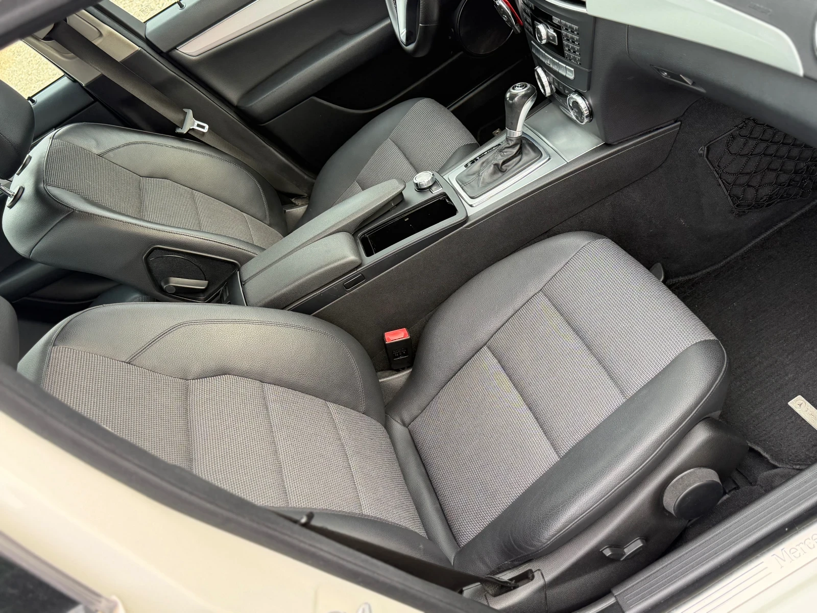 Mercedes-Benz C 220 /// CDI /// AMG LINE ///, снимка 12 - Автомобили и джипове - 55016222