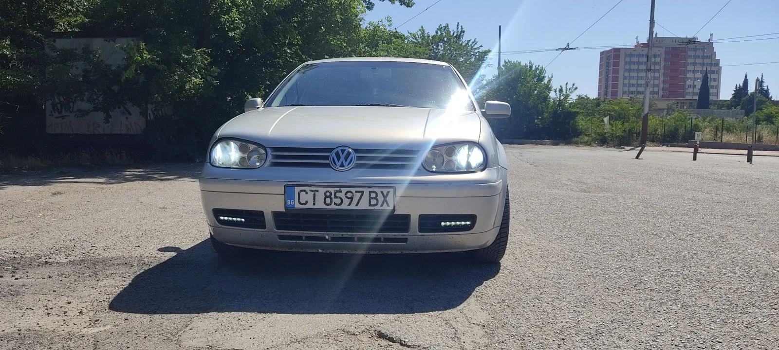 VW Golf 1.9 tdi, снимка 16 - Автомобили и джипове - 55080293