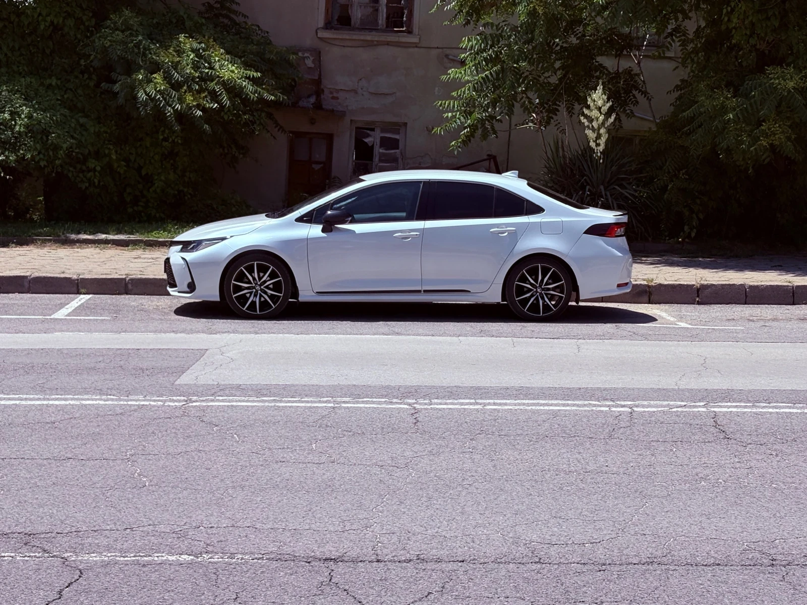 Toyota Corolla GR SPORT, снимка 12 - Автомобили и джипове - 55178903