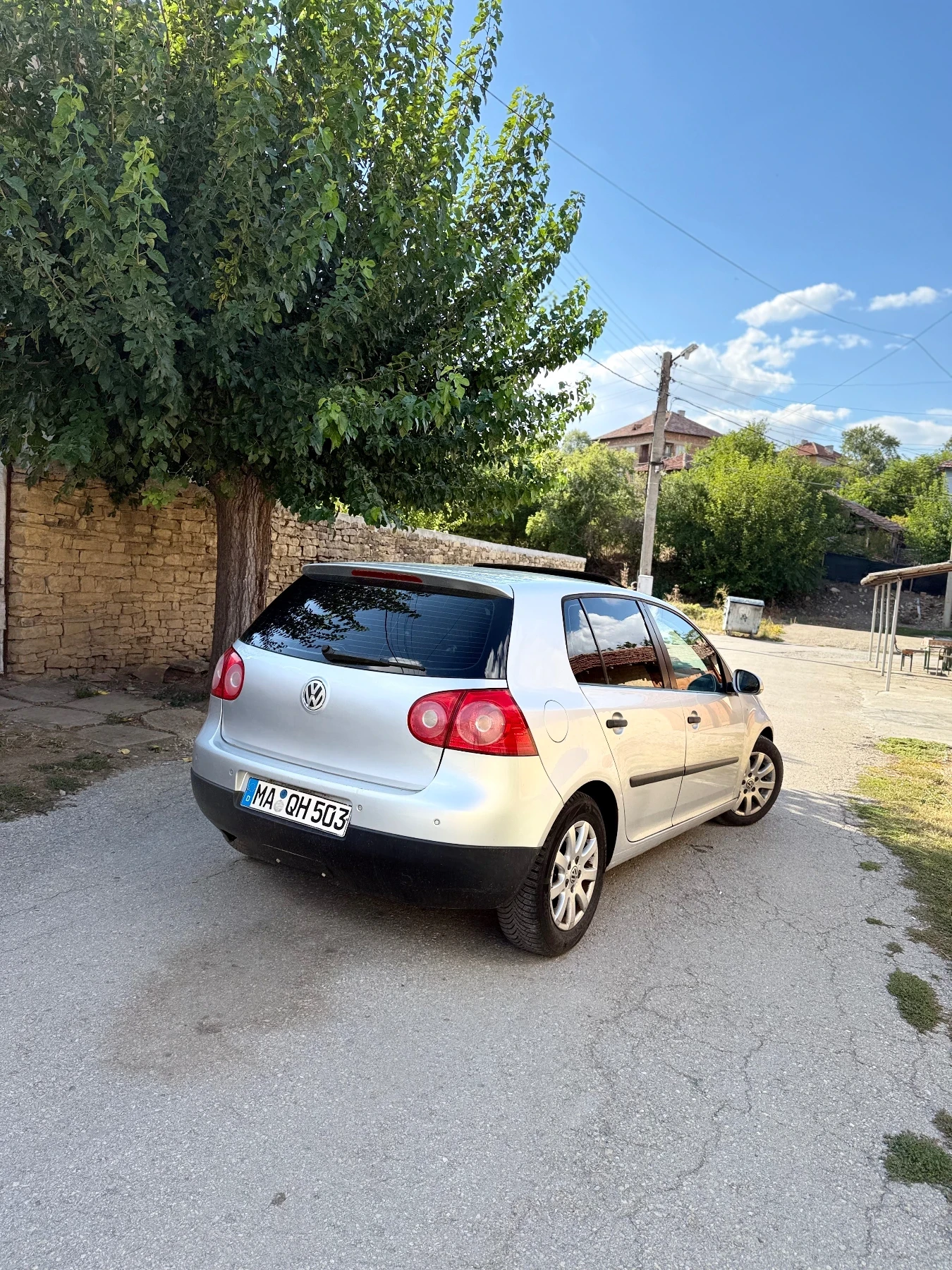 VW Golf 1.6 102k.c, снимка 3 - Автомобили и джипове - 56073215