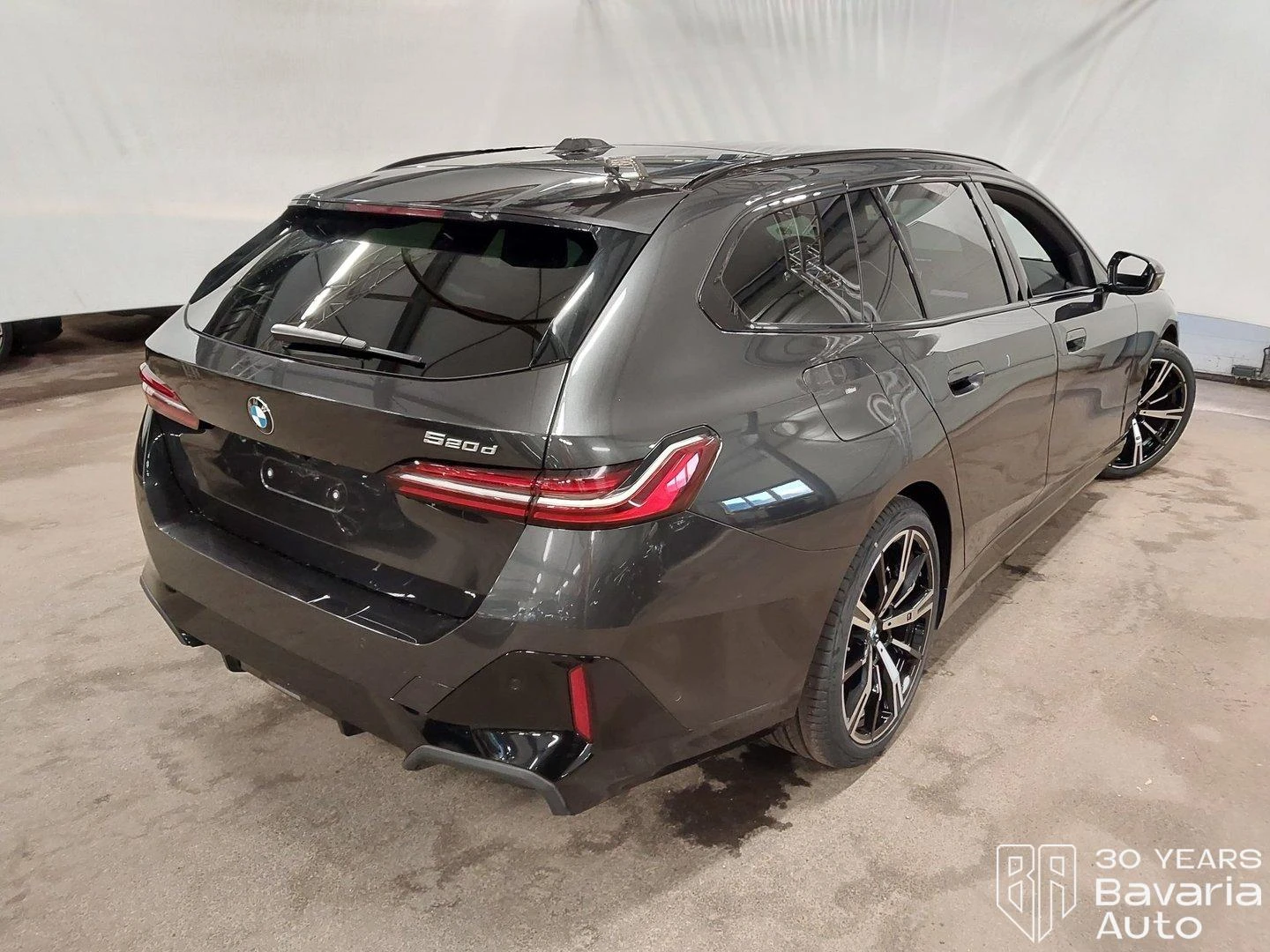 BMW 520 d Touring Steptronic, снимка 3 - Автомобили и джипове - 56634241