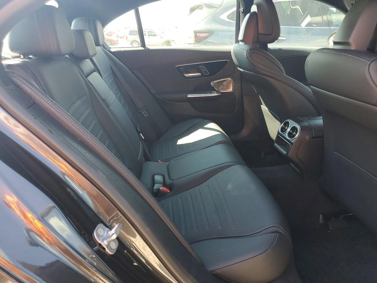 Mercedes-Benz C 300 * 4MATIC* , снимка 11 - Автомобили и джипове - 56636678