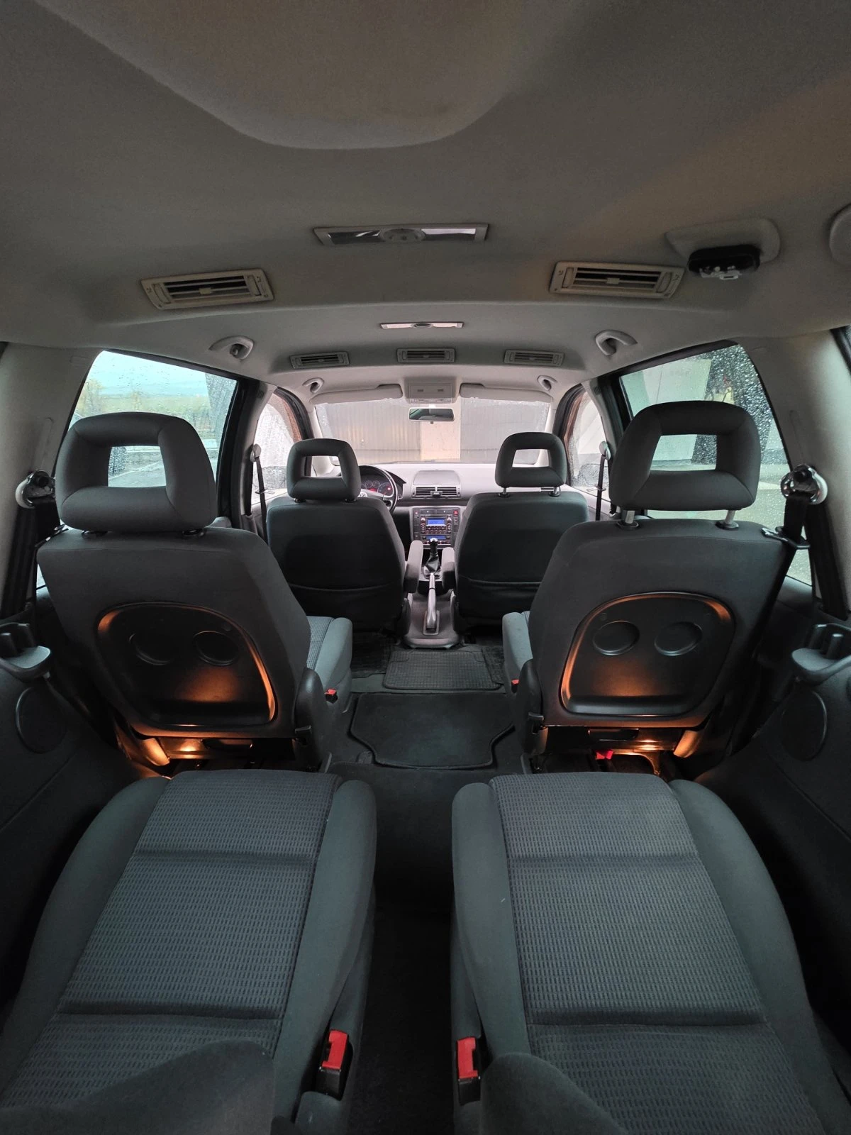 VW Sharan, снимка 7 - Автомобили и джипове - 56660915