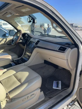 Cadillac Escalade, снимка 2