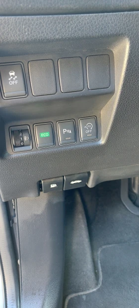 Обява за продажба на Nissan X-trail 1, 6 Дизел Автомат, Всички екстри ~14 850 лв. - изображение 5 | Auto.bg Обява за продажба на Nissan X-trail 1, 6 Дизел Автомат, Всички екстри ~14 850 лв. - изображение 5