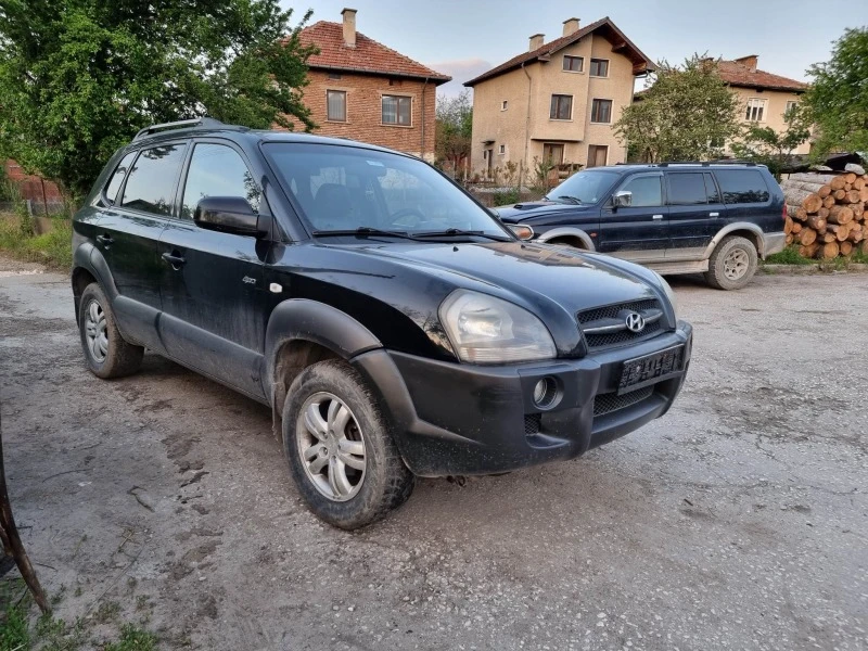 Hyundai Tucson 2.0 CRDI/Теглич, снимка 4 - Автомобили и джипове - 40804757