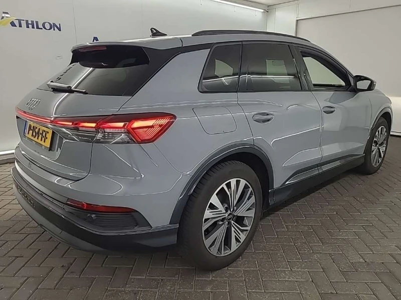 Audi Q4 ETRON 40 Matrix, снимка 3 - Автомобили и джипове - 51786015