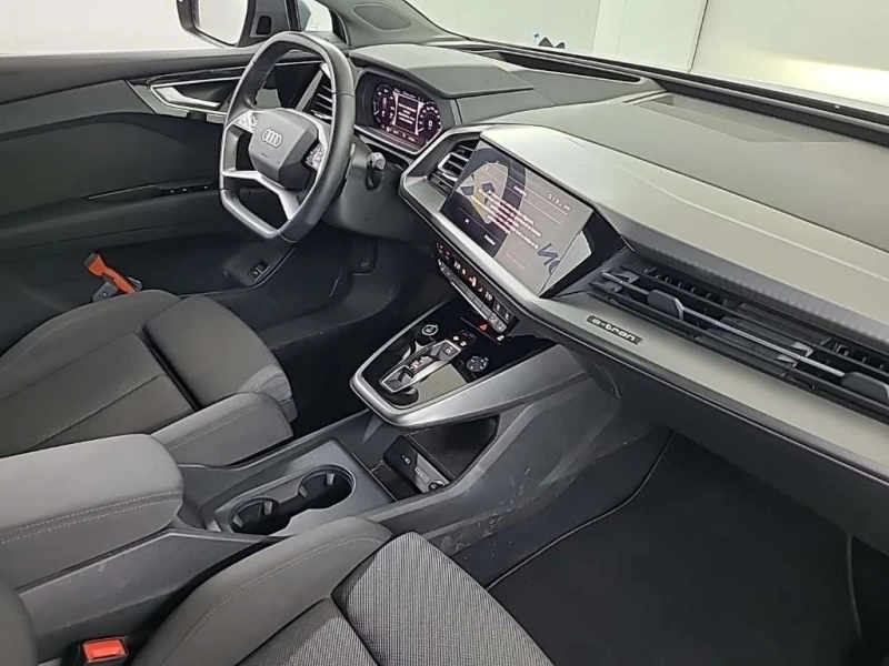 Audi Q4 ETRON 40 Matrix, снимка 7 - Автомобили и джипове - 51786015