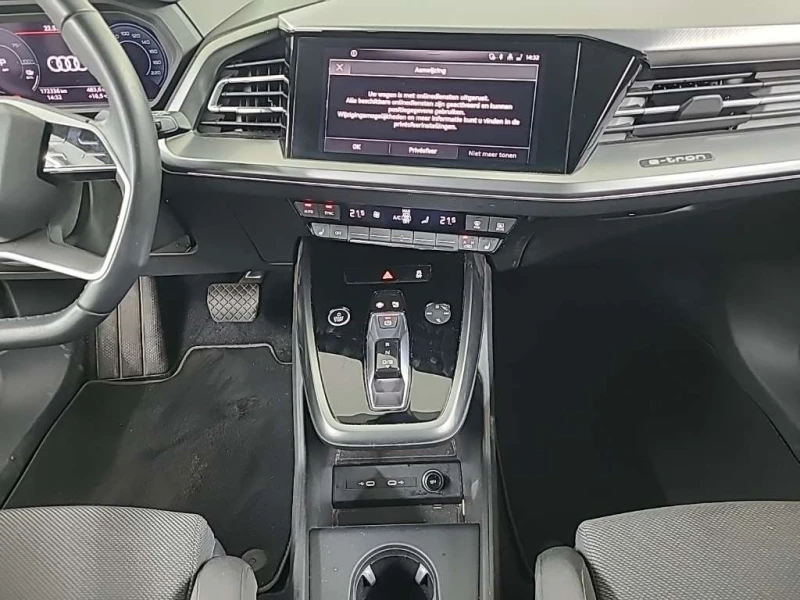 Audi Q4 ETRON 40 Matrix, снимка 15 - Автомобили и джипове - 51786015