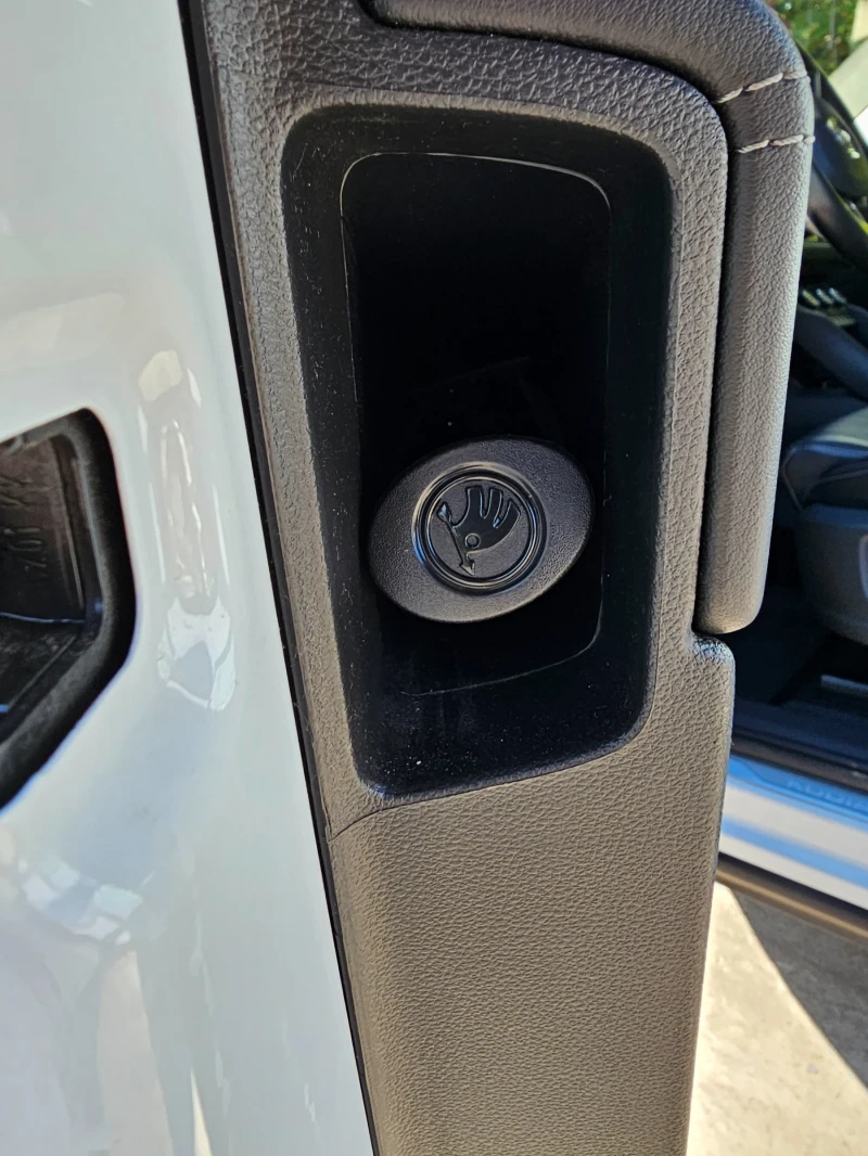 Skoda Kodiaq SUV, снимка 8 - Автомобили и джипове - 52127300