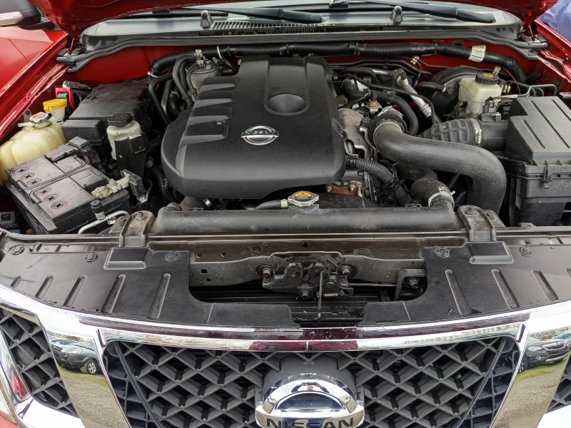 Nissan Pathfinder 2.5 dci, снимка 13 - Автомобили и джипове - 52480377