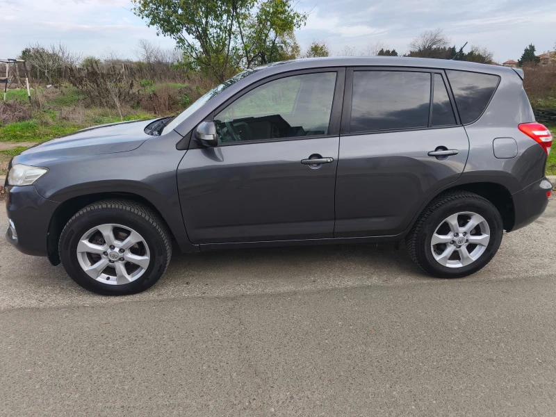 Toyota Rav4 2.2 D-4D (150 Hp), снимка 3 - Автомобили и джипове - 52512531