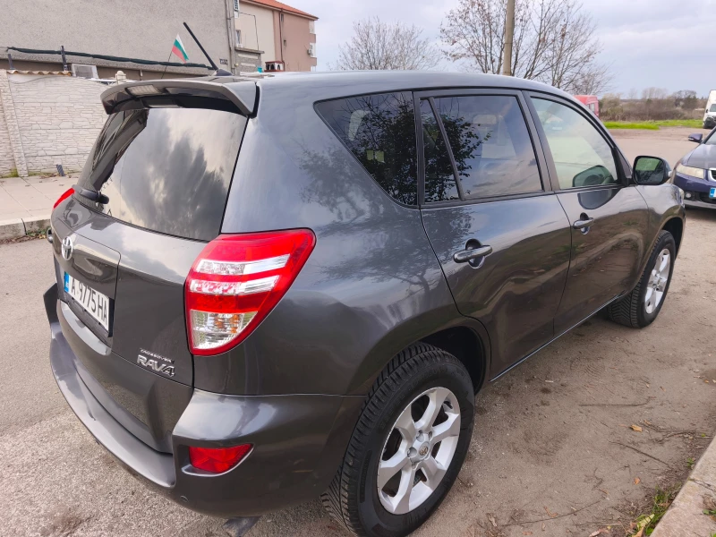Toyota Rav4 2.2 D-4D (150 Hp), снимка 6 - Автомобили и джипове - 52512531