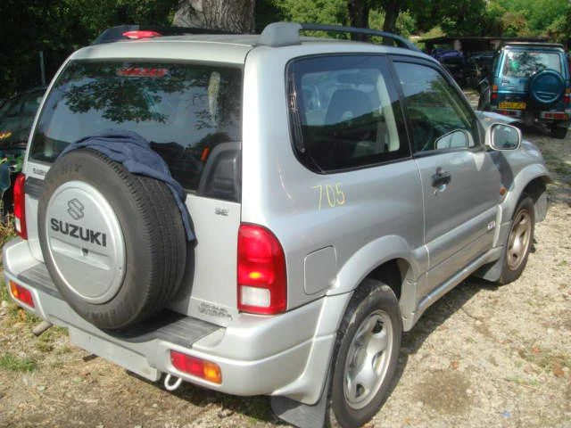 Suzuki Grand vitara 2.0 16V, снимка 4 - Автомобили и джипове - 46834471