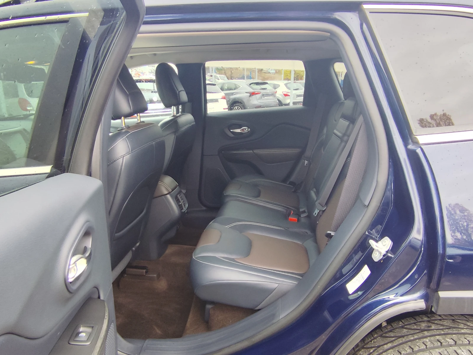 Jeep Cherokee 2.0mJT* 4X4* LED* * * / | Mobile.bg   12