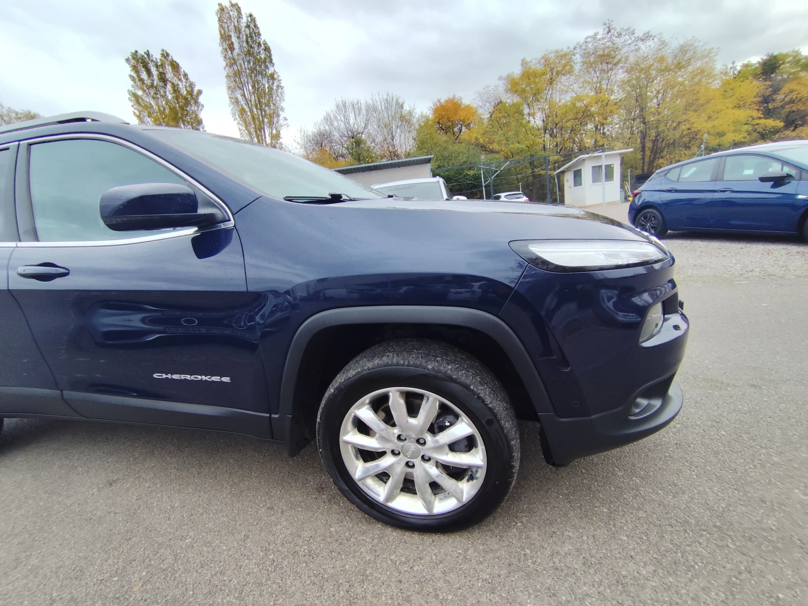 Jeep Cherokee 2.0mJT* 4X4* LED* * * / | Mobile.bg   16