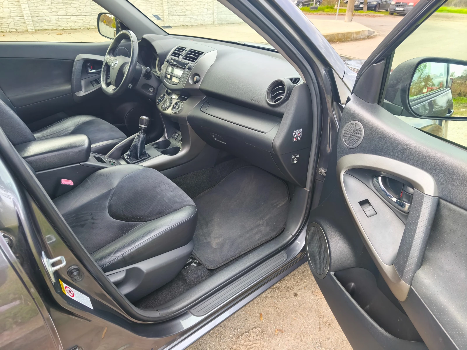 Toyota Rav4 2.2 D-4D (150 Hp) | Mobile.bg   13