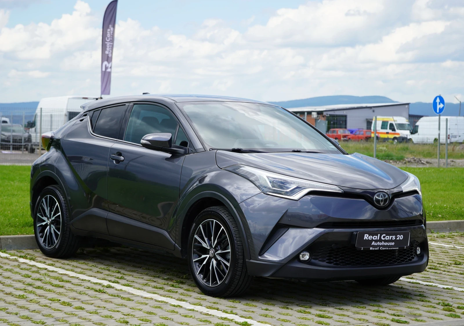 Toyota C-HR 1.2I* 4X4* CLASSY* ГАРАНЦИЯ* РЕГИСТРИРАНА* , снимка 3 - Автомобили и джипове - 54938655