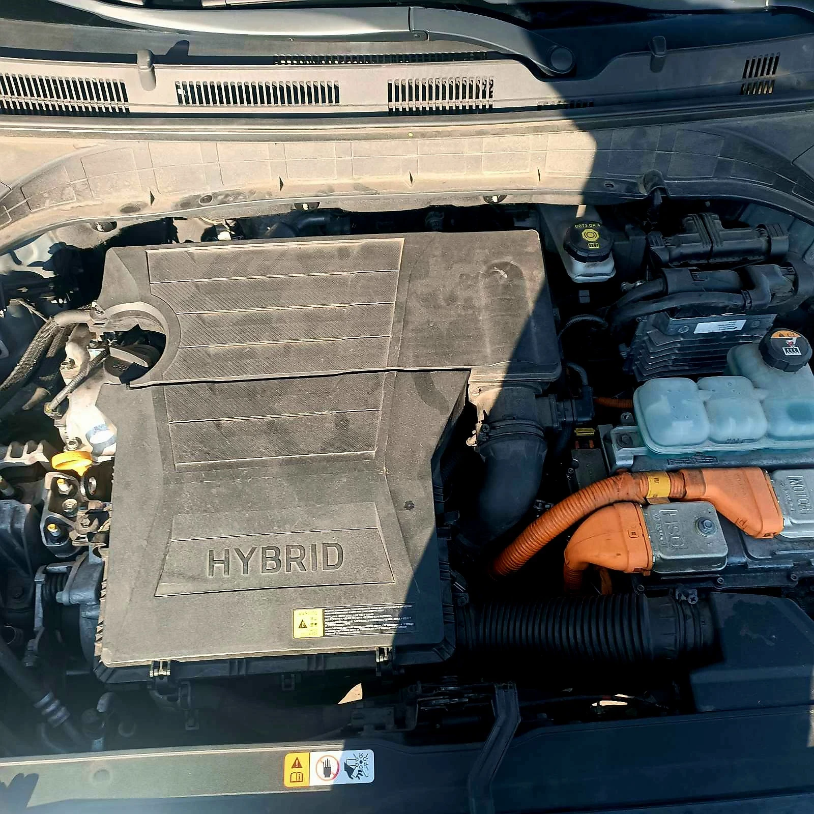 Hyundai Kona 1.6 HYBRID, снимка 8 - Автомобили и джипове - 54858685