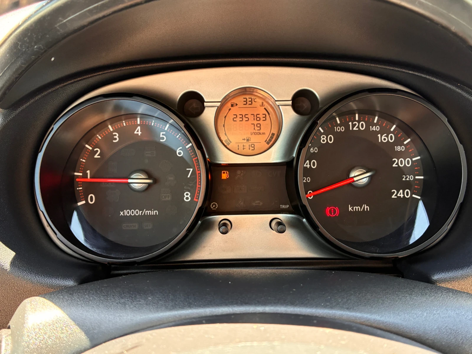 Nissan Qashqai 1.6 Benzin, снимка 15 - Автомобили и джипове - 55707858