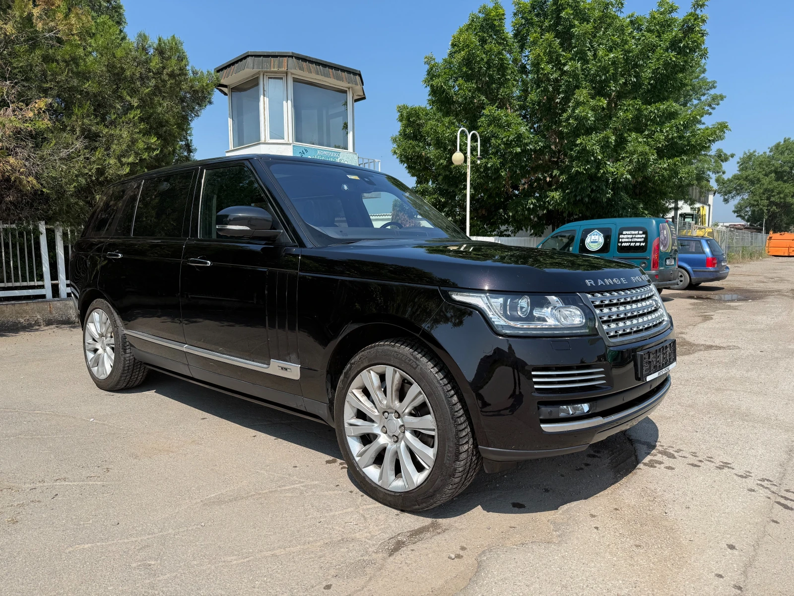 Land Rover Range rover LWB 4.4 150000km , снимка 3 - Автомобили и джипове - 56309811