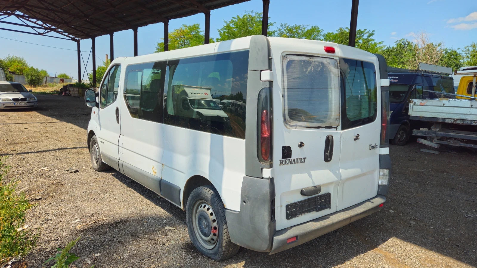 Renault Trafic 1.9dci/на части , снимка 3 - Бусове и автобуси - 55567069
