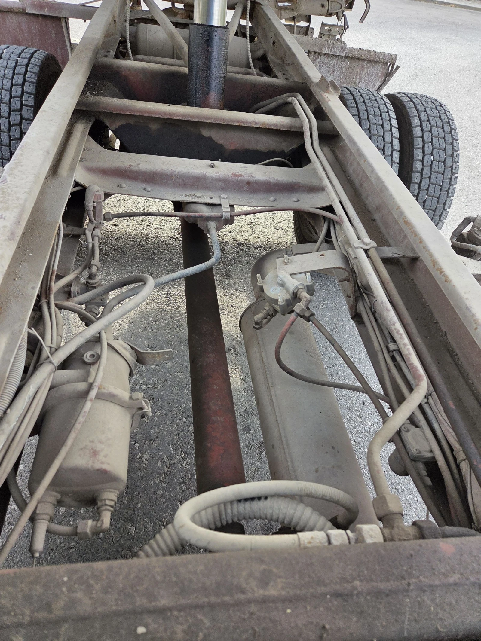 Iveco 79.14 Самосвал тристранен - изображение 5