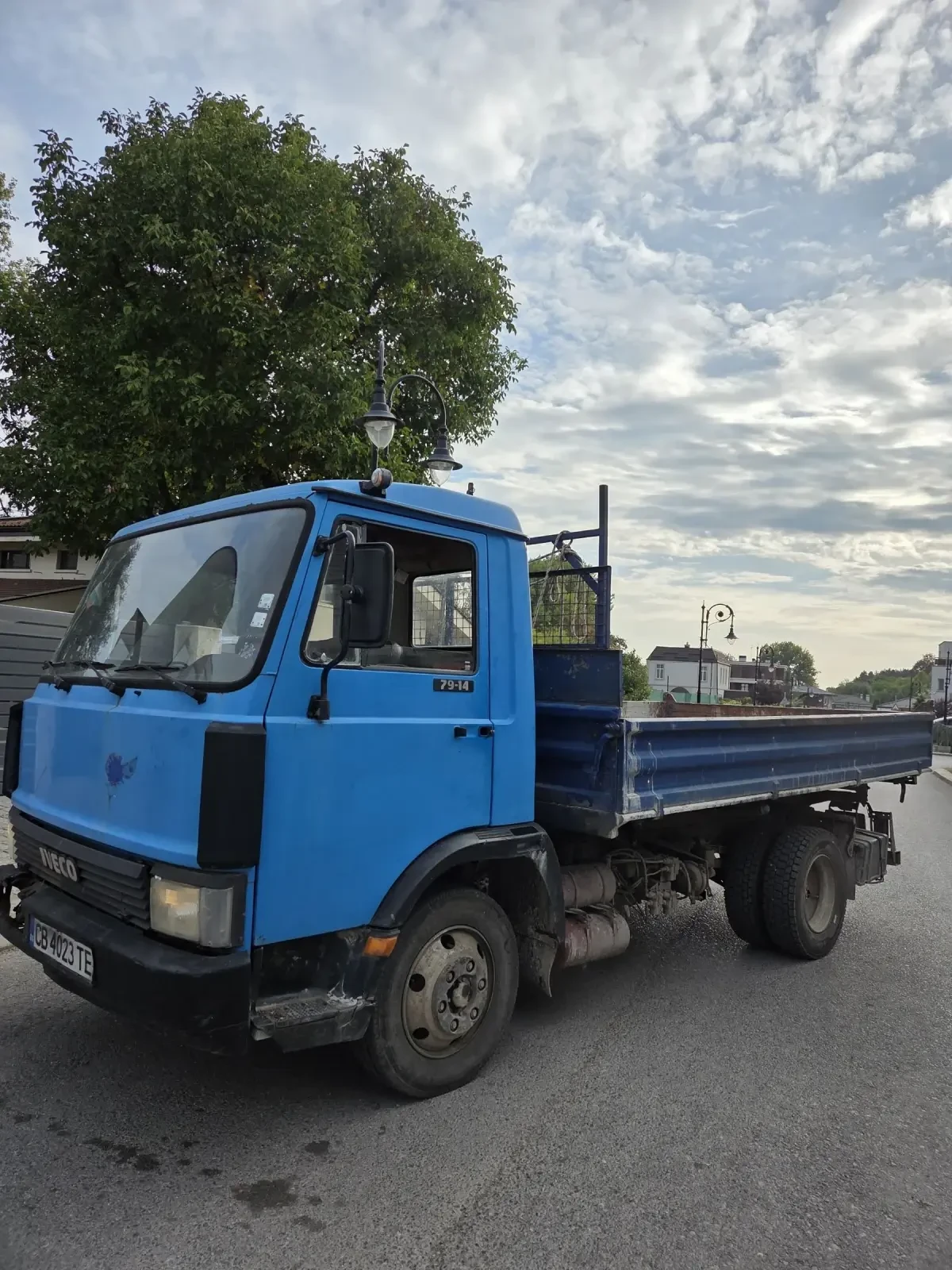 Iveco 79.14 Самосвал тристранен - изображение 4