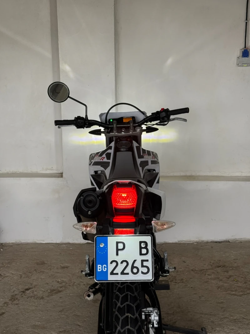 Yamaha Wr 125R регистрация A1, снимка 4 - Мотоциклети и мототехника - 52197142