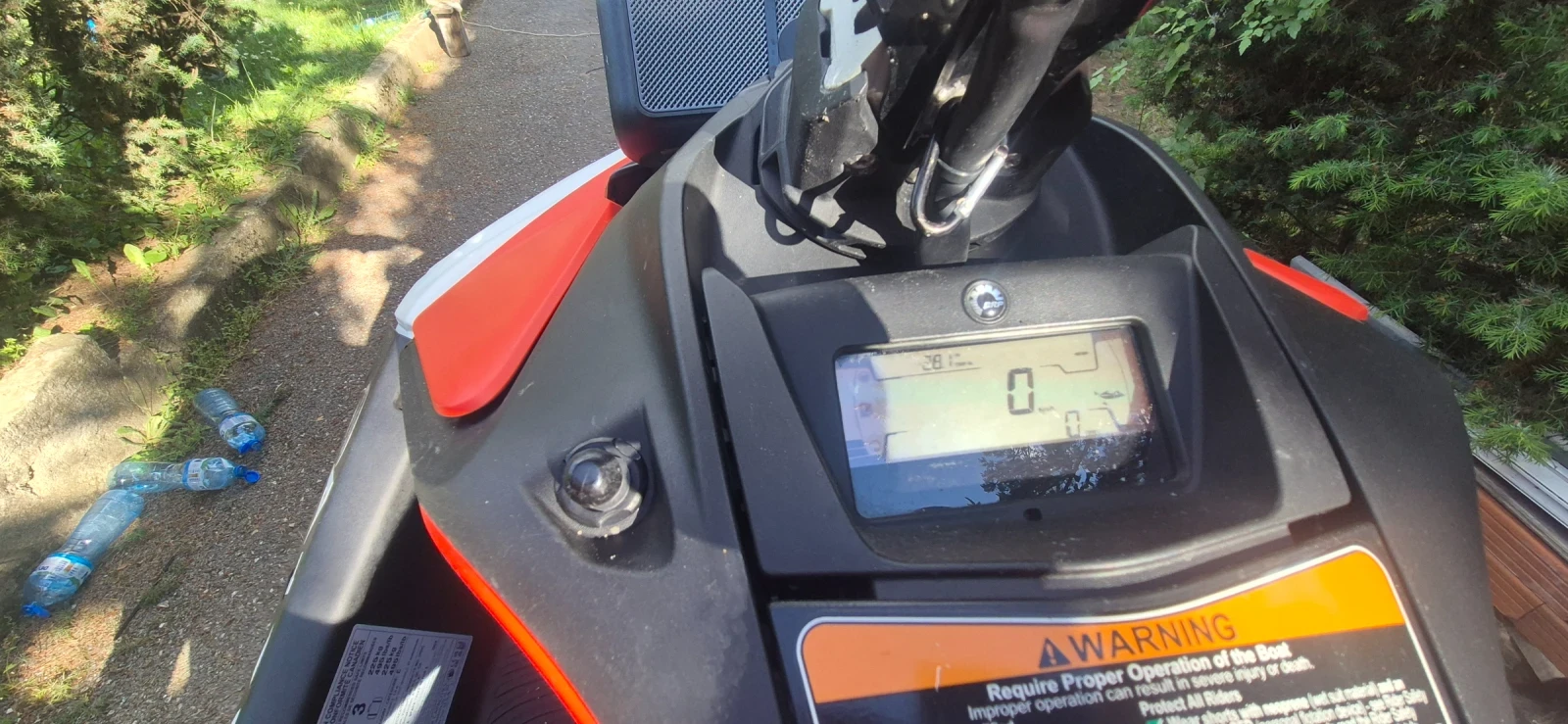 Джет Bombardier Sea Doo Spark 2 trixx 3up, снимка 7 - Воден транспорт - 54768130