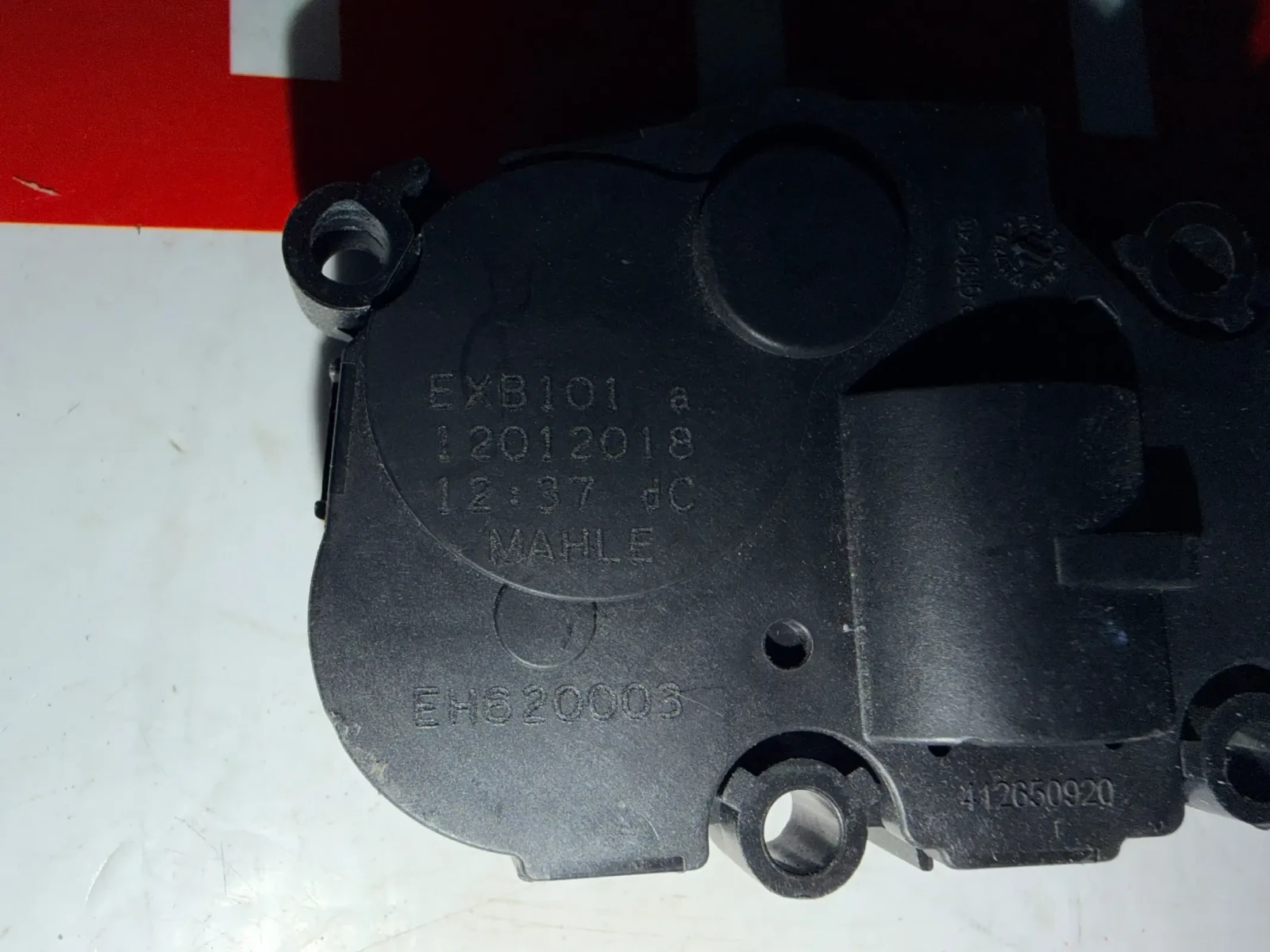 EH620003 Моторче клапа парно VOLVO XC60 2018 EH620003, снимка 2 - Части - 53904290