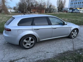 Alfa Romeo 159 sportwagon 2.4 JTDm - изображение 6