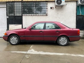 Mercedes-Benz C 180, снимка 3