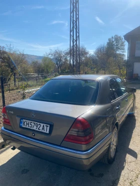 Mercedes-Benz C 180 Elegance, снимка 8