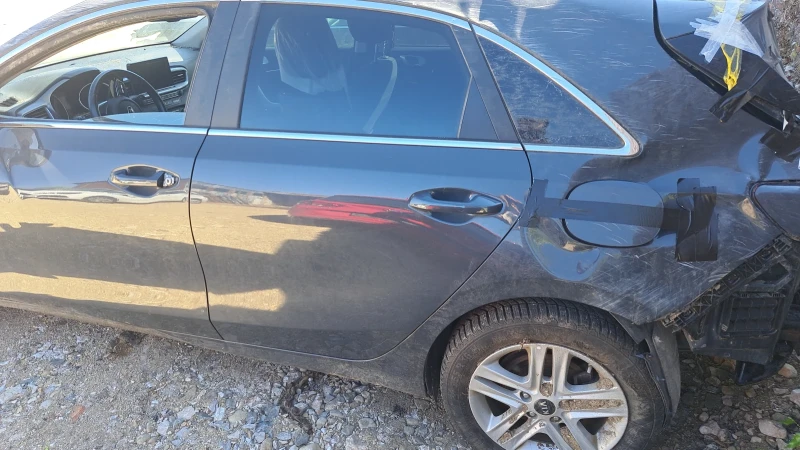 Kia Ceed 1.0 1.5 1.4 benzin 1.6 diesel, снимка 13 - Автомобили и джипове - 52535408