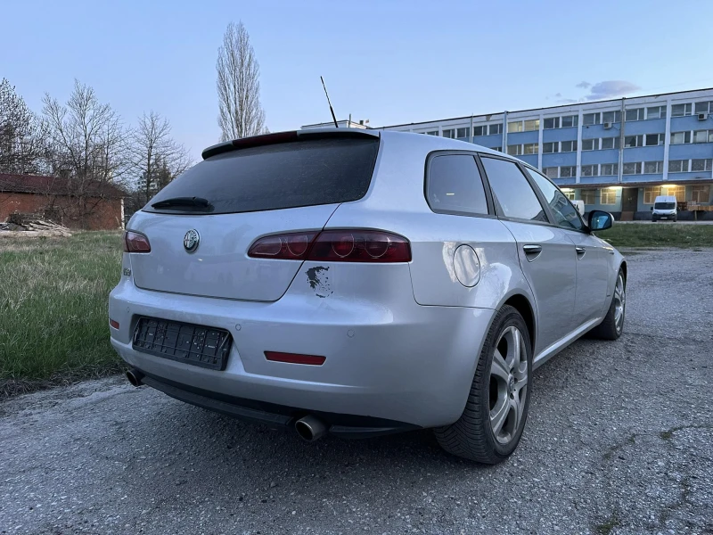 Alfa Romeo 159 sportwagon 2.4 JTDm, снимка 4 - Автомобили и джипове - 47348207