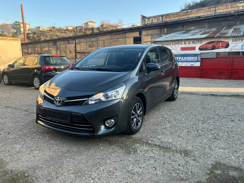 Toyota Verso Камера-Нави-7места-Италия!, снимка 3 - Автомобили и джипове - 49583351