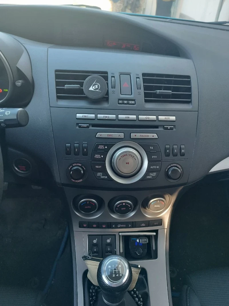 Mazda 3, снимка 6 - Автомобили и джипове - 52368744