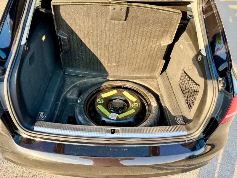 Audi A4  B8.5 avant 2.0TDI, снимка 11 - Автомобили и джипове - 52523320