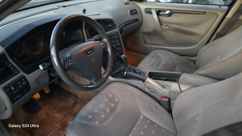 Volvo S60 2.4 D5, снимка 5 - Автомобили и джипове - 53002329