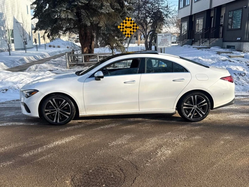 Mercedes-Benz CLA * 250 * CARFAX * БЕЗ ПЪРВОНАЧАЛНА ВНОСКА, снимка 2 - Автомобили и джипове - 53252672