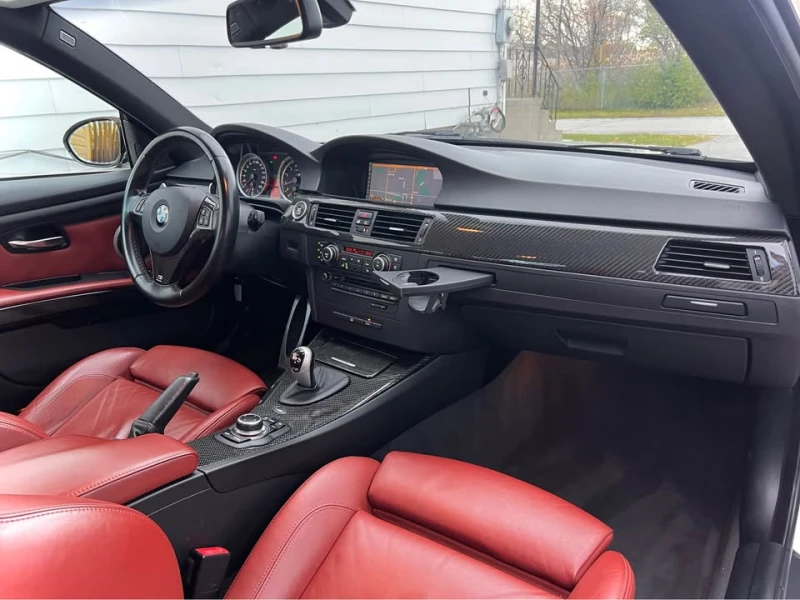 BMW M3 ALPINE WHITE* ЧЕРВЕНА КОЖА * CARFAX * АВТОКРЕДИТ *, снимка 13 - Автомобили и джипове - 53274926