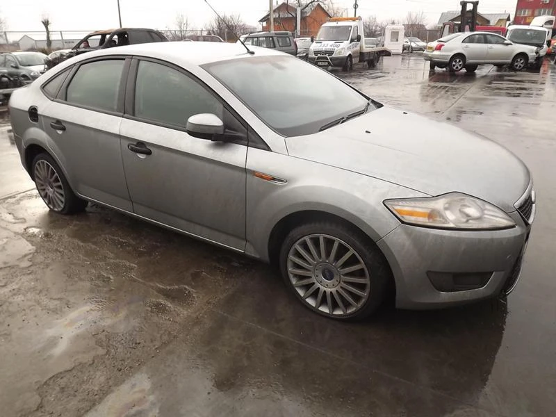 Ford Mondeo 1.8TDCI, снимка 2 - Автомобили и джипове - 15522560